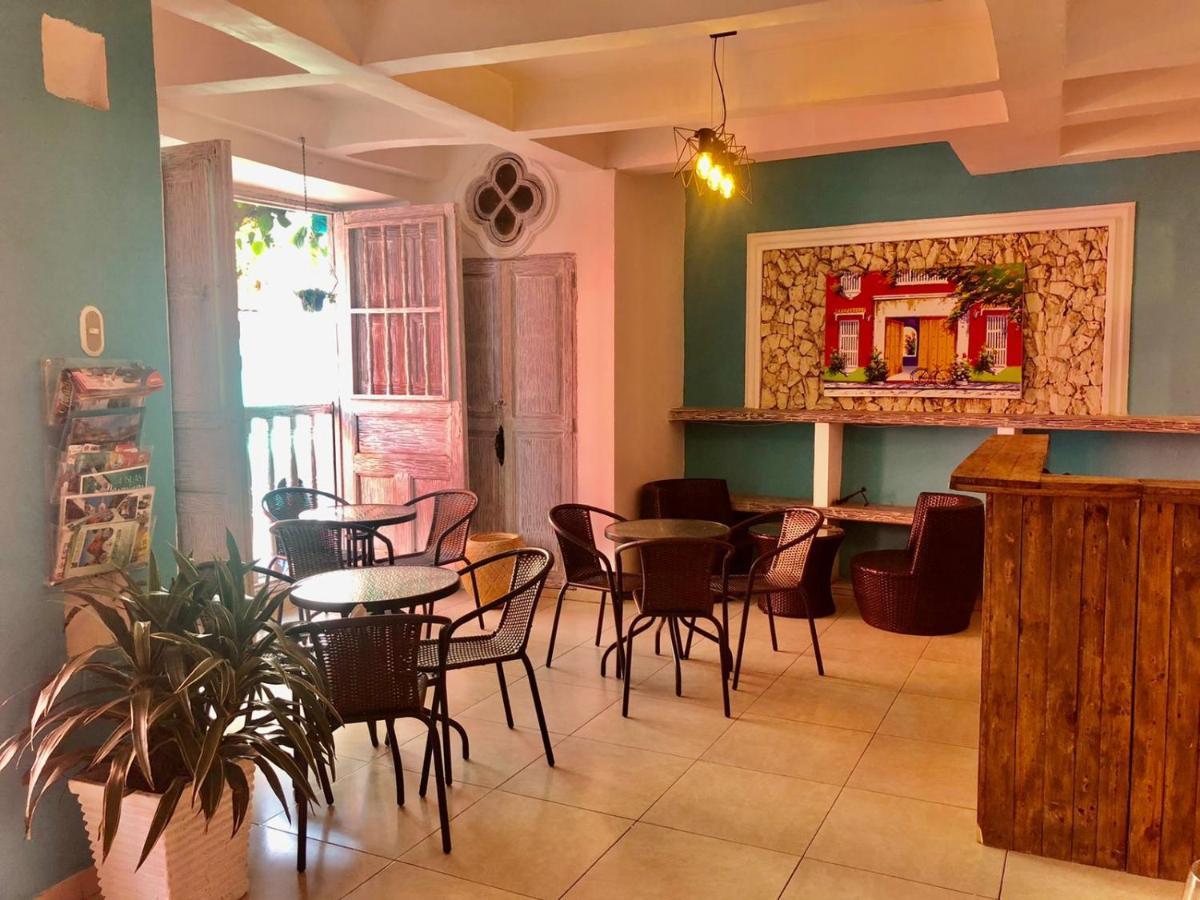 Antigua Calle Almudena Hotel 3*