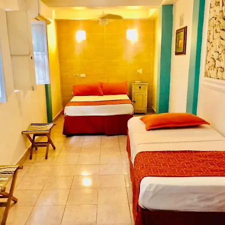 Hotel Antigua Calle Almudena Hotel 3*