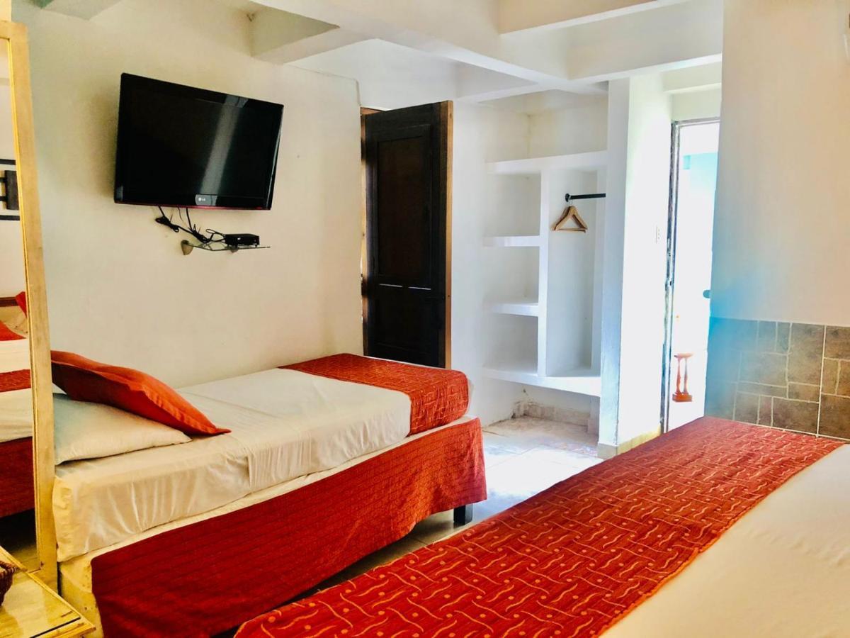 Hotel Antigua Calle Almudena Hotel 3*